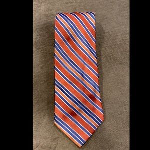 Stafford men’s silk tie.